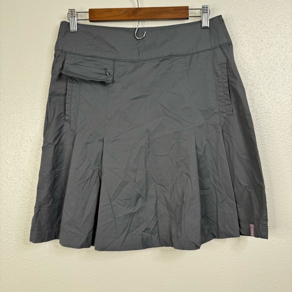 Lija Gray Mini Athletic Skirt Size 4‎